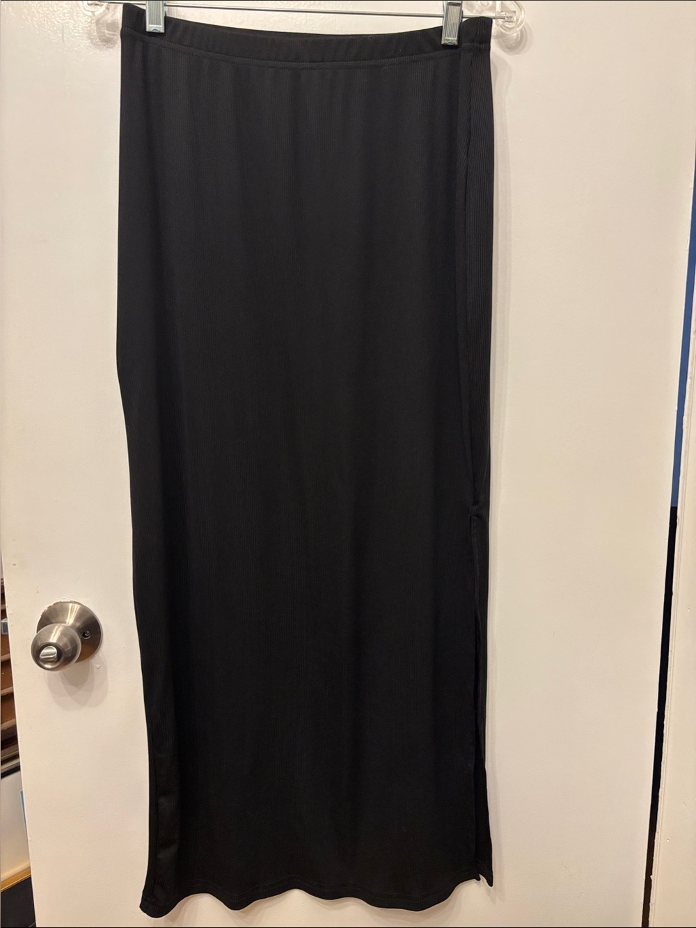 Cider Ribbed Stretch Black Maxi Skirt with Side Slit